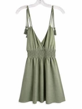 inspired hearts green floral dress Inspired Hearts Dress, Floral Design, Green, Size Large